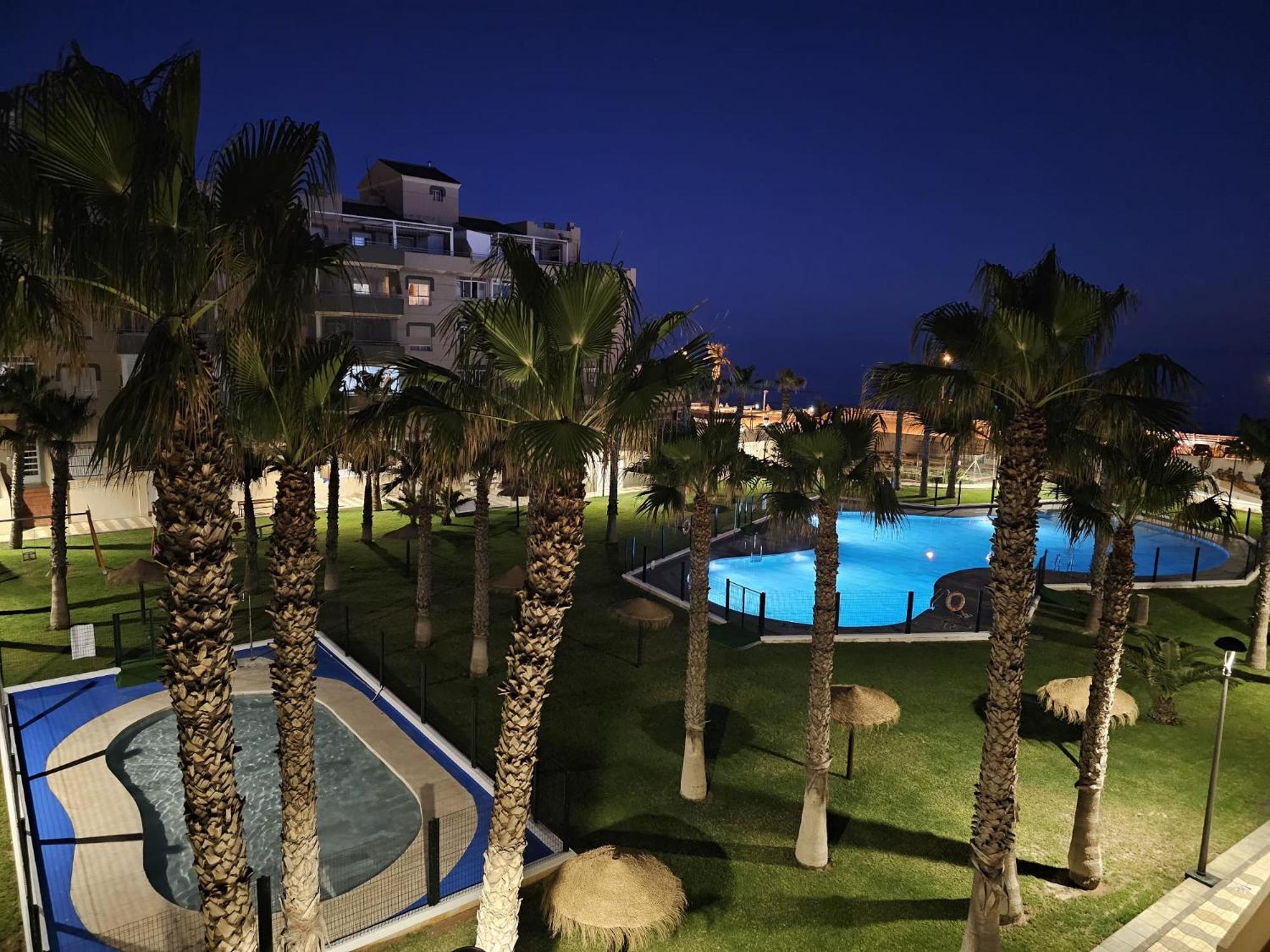 Piso Costa De Almeria Ретамар Екстериор снимка